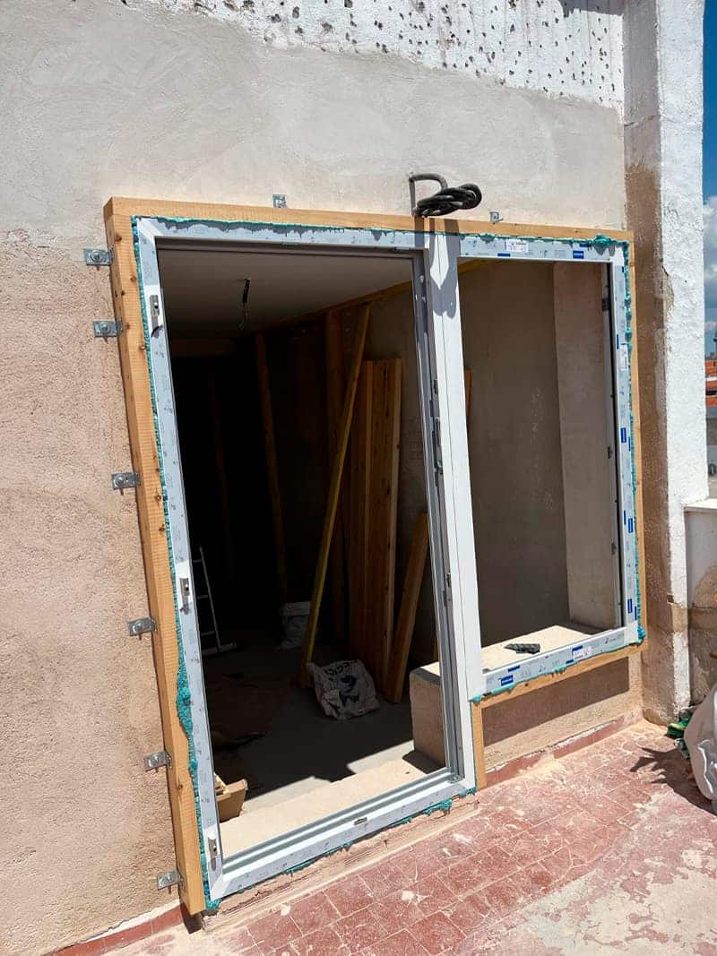 Renovación de Ventanas con Innovadoras Soluciones de Aislamiento y Eficiencia Energética