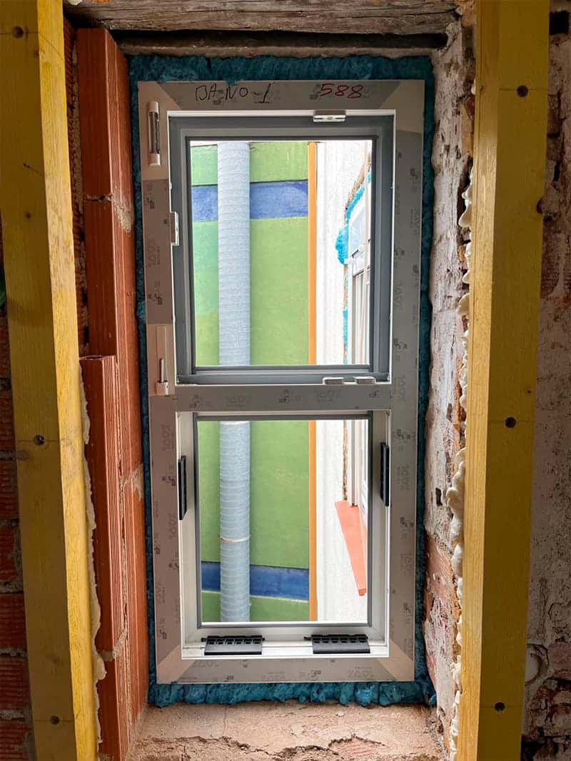 Renovación de Ventanas con Innovadoras Soluciones de Aislamiento y Eficiencia Energética