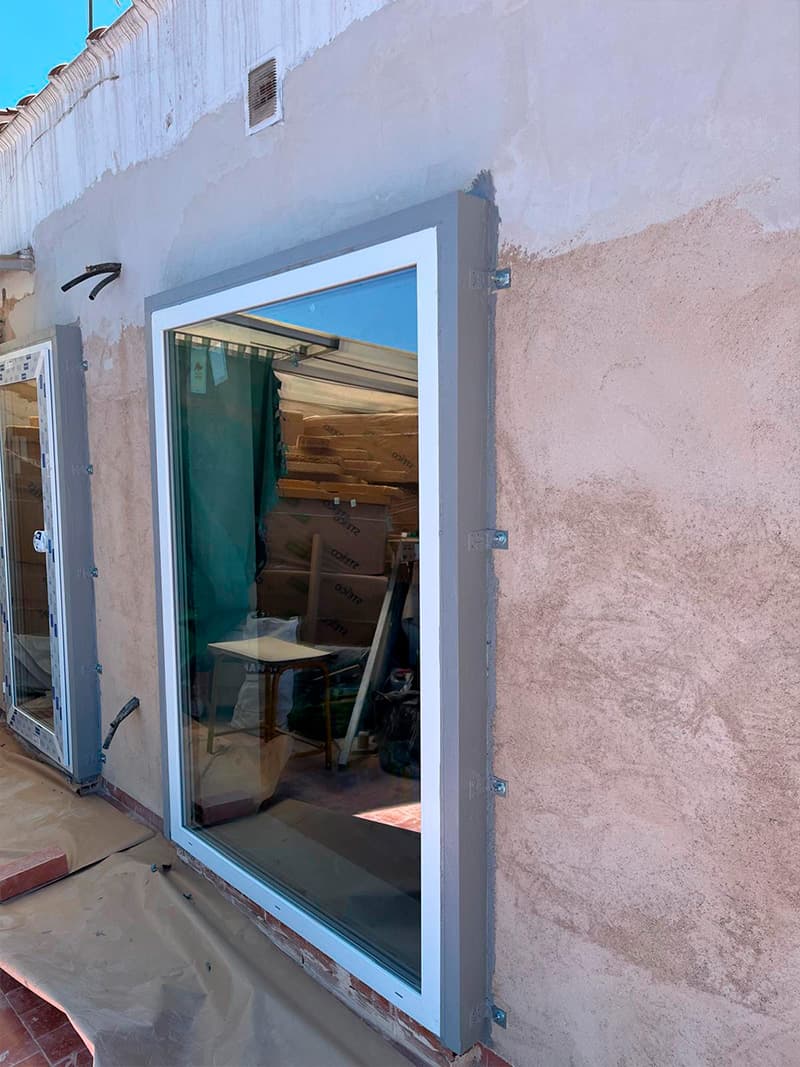 Renovación de Ventanas con Innovadoras Soluciones de Aislamiento y Eficiencia Energética